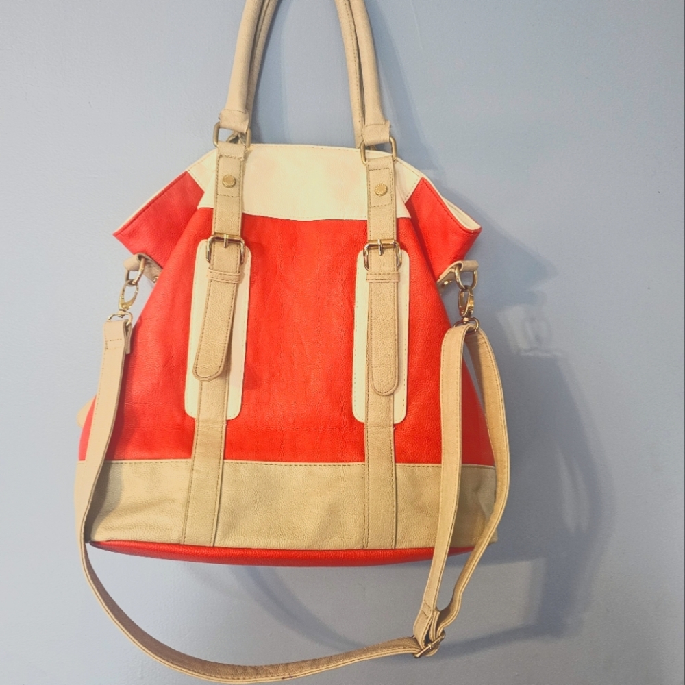 STEVE MADDEN LEATHER TOTE!!